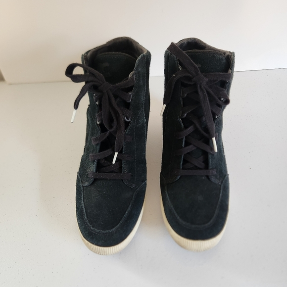 Sorel Black Suede Wedge Heel Boots Booties Size 9.5 Waterproof - Picture 3 of 7